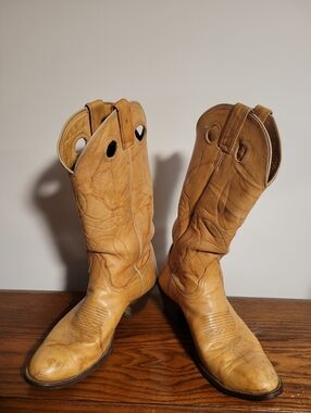 Vintage Bona Allen Boots, Tag Size 10?